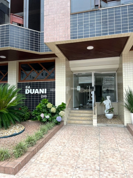 Apartamento no Edifício Duani no CENTRO de Capão da Canoa: 1ª foto da galeria de imagens do imóvel