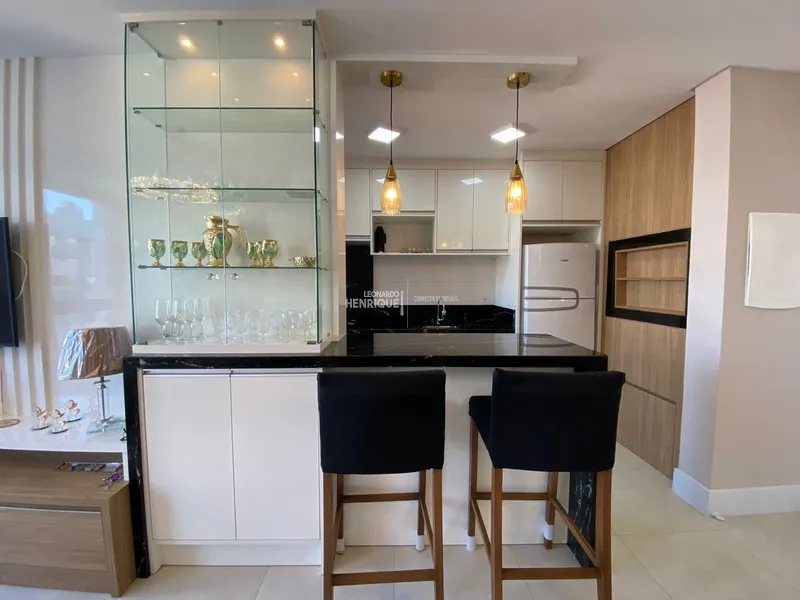 BELÍSSIMO APARTAMENTO COM DOIS DORMITÓRIOS: 7ª foto da galeria de imagens do imóvel