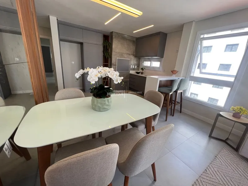 3 Dormitórios no Bairro Navegantes: 3ª foto da galeria de imagens do imóvel