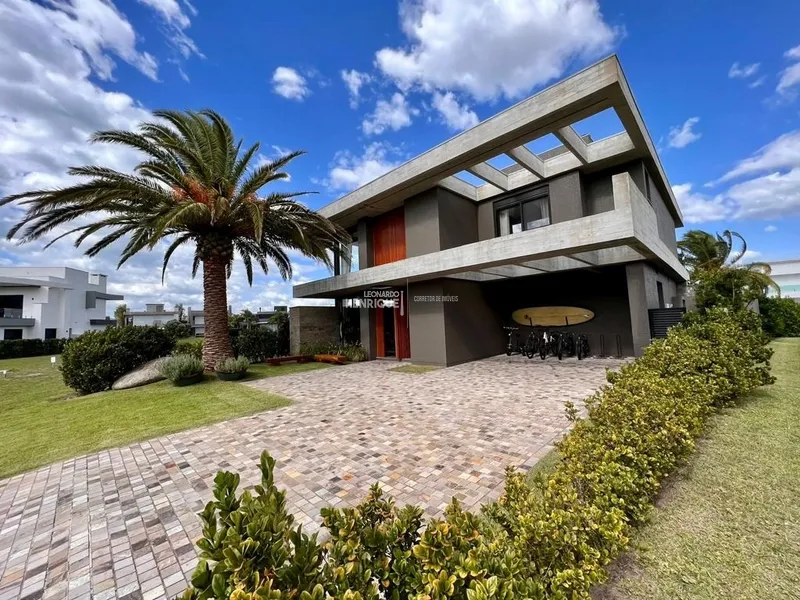 LINDÍSSIMO SOBRADO LUXUOSO COM 4 SUÍTES: 58ª foto da galeria de imagens do imóvel