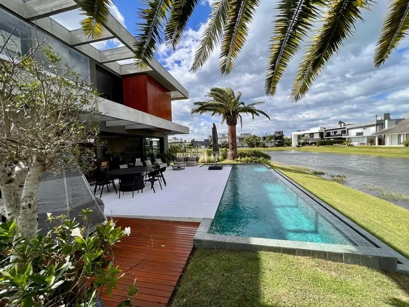 LINDÍSSIMO SOBRADO LUXUOSO COM 4 SUÍTES: 40ª foto da galeria de imagens do imóvel