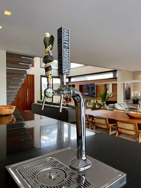 LINDÍSSIMO SOBRADO LUXUOSO COM 4 SUÍTES: 23ª foto da galeria de imagens do imóvel