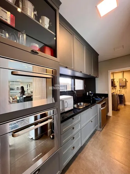 LINDÍSSIMO SOBRADO LUXUOSO COM 4 SUÍTES: 34ª foto da galeria de imagens do imóvel