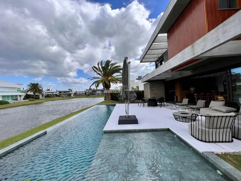 LINDÍSSIMO SOBRADO LUXUOSO COM 4 SUÍTES: 30ª foto da galeria de imagens do imóvel