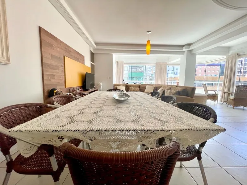 AMPLO APARTAMENTO COM 4 DORMITÓRIOS: 8ª foto da galeria de imagens do imóvel