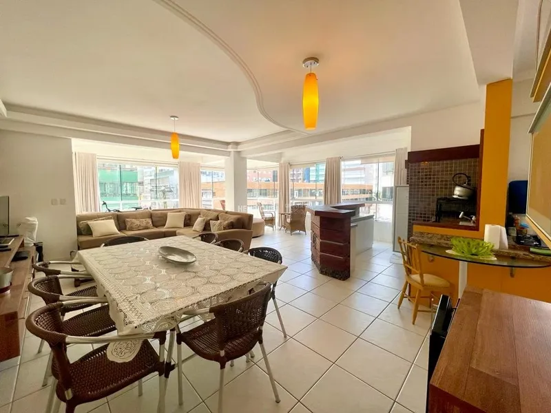 AMPLO APARTAMENTO COM 4 DORMITÓRIOS: 1ª foto da galeria de imagens do imóvel