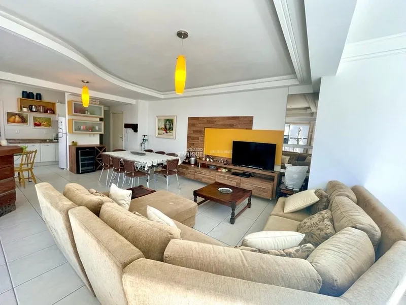 AMPLO APARTAMENTO COM 4 DORMITÓRIOS: 10ª foto da galeria de imagens do imóvel