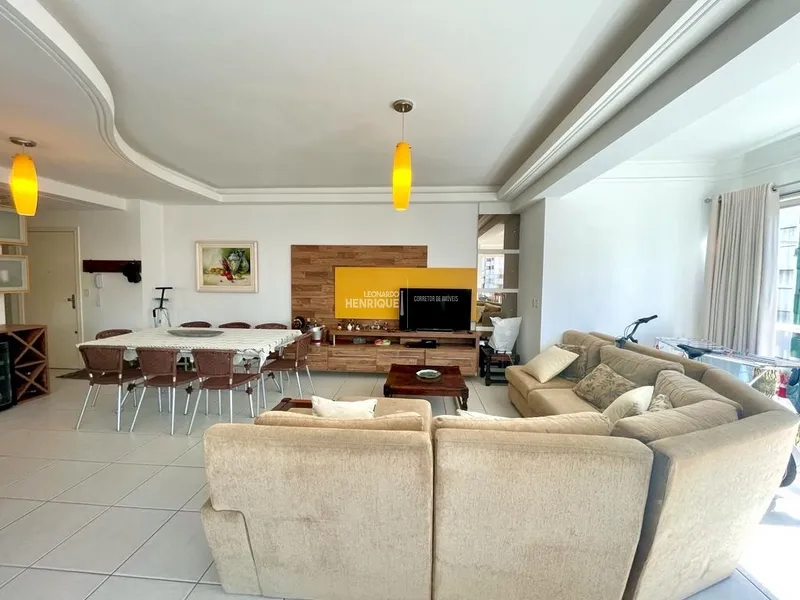 AMPLO APARTAMENTO COM 4 DORMITÓRIOS: 2ª foto da galeria de imagens do imóvel