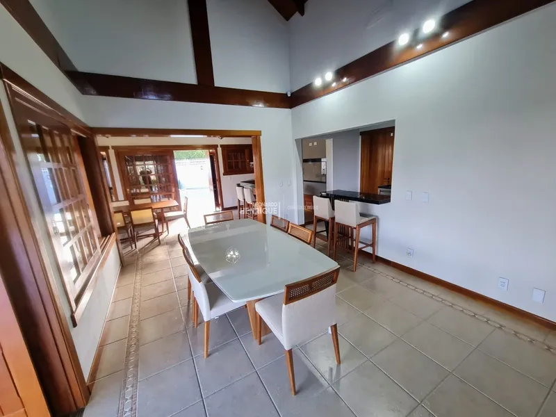 belissima casa a venda na praia: 2ª foto da galeria de imagens do imóvel