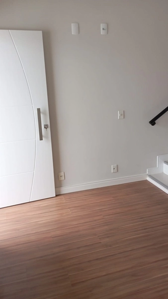 Sobrado para venda no centro de Camboriú: 11ª foto da galeria de imagens do imóvel