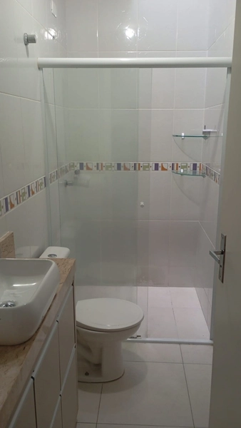 Sobrado para venda no centro de Camboriú: 3ª foto da galeria de imagens do imóvel