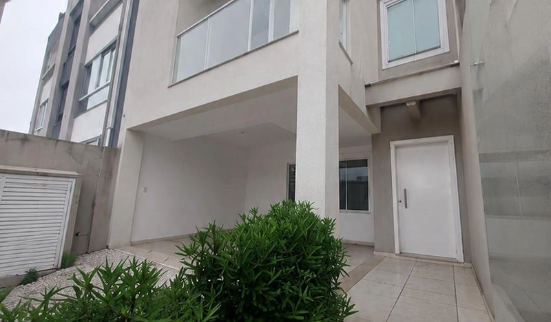 CASA GERMINADA PRAIA DOS AMORES: 1ª foto da galeria de imagens do imóvel
