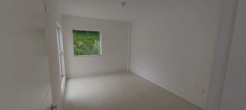 CASA GERMINADA PRAIA DOS AMORES: 25ª foto da galeria de imagens do imóvel