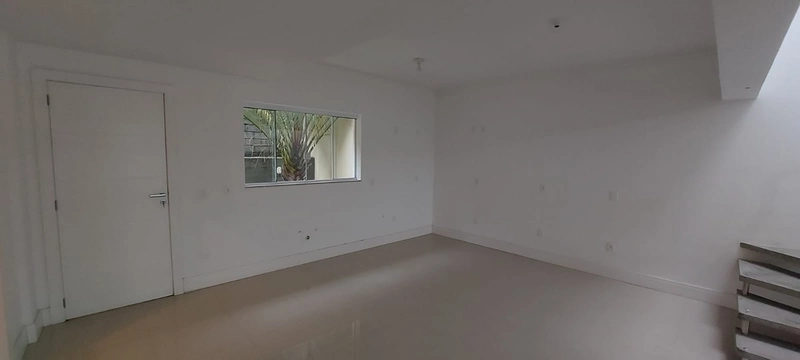 CASA GERMINADA PRAIA DOS AMORES: 9ª foto da galeria de imagens do imóvel