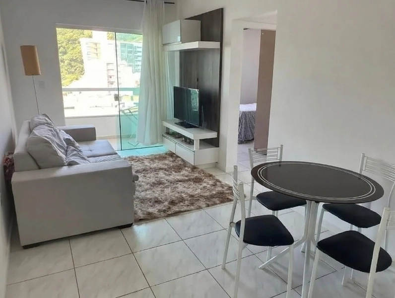 Apartamento Mobiliado a 4 Minutos da Praia Central de Balneário Camboriú: 4ª foto da galeria de imagens do imóvel