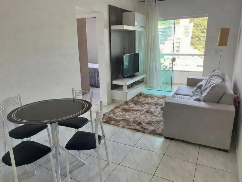 Apartamento Mobiliado a 4 Minutos da Praia Central de Balneário Camboriú: 10ª foto da galeria de imagens do imóvel
