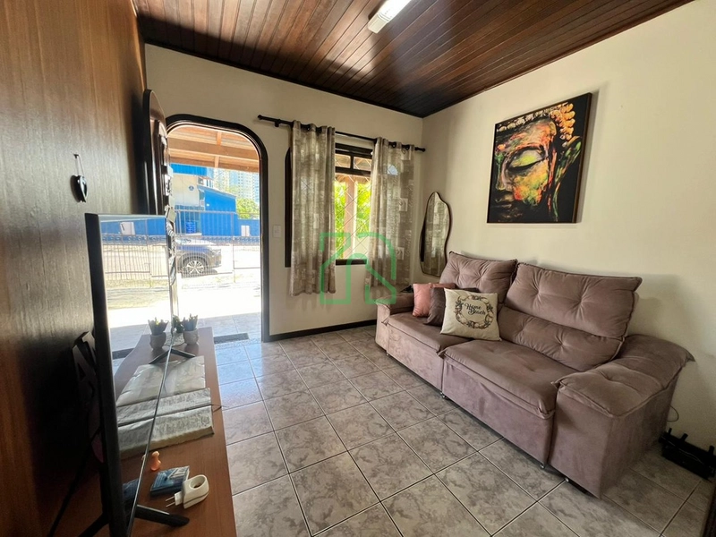 Casa à venda na Barra – Balneário Camboriú: 6ª foto da galeria de imagens do imóvel