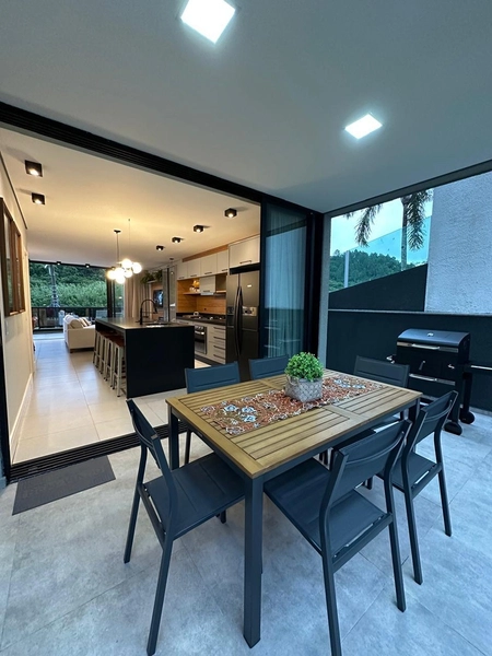 🌿 Viva o privilégio de morar em meio à natureza, sem abrir mão do conforto: 44ª foto da galeria de imagens do imóvel