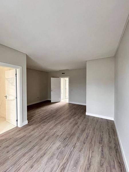 Sobrado de Alto Padrão com 3 Suítes no Bairro Areias – Camboriú: 11ª foto da galeria de imagens do imóvel