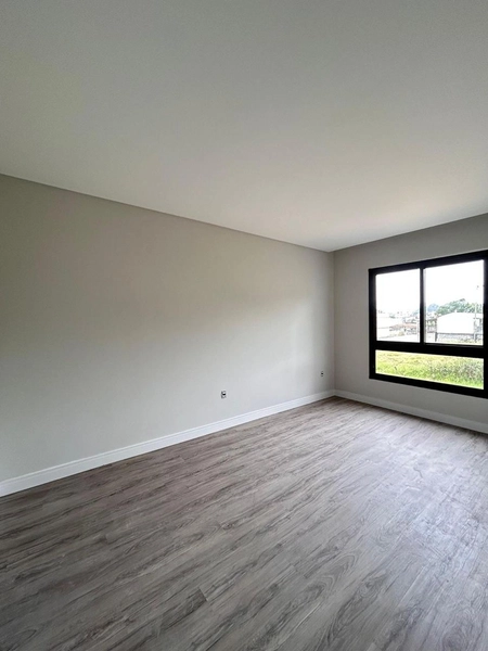 Sobrado de Alto Padrão com 3 Suítes no Bairro Areias – Camboriú: 9ª foto da galeria de imagens do imóvel