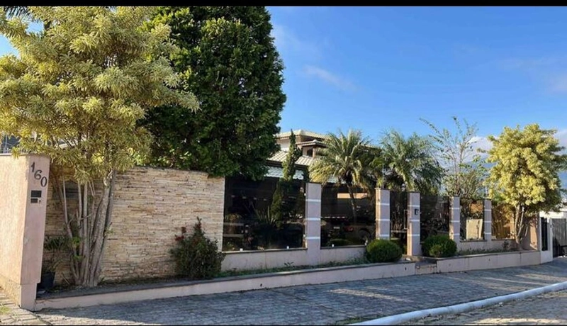 Linda casa com piscina Canelinha: 36ª foto da galeria de imagens do imóvel