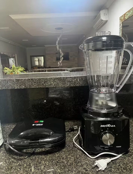 Linda casa com piscina Canelinha: 29ª foto da galeria de imagens do imóvel