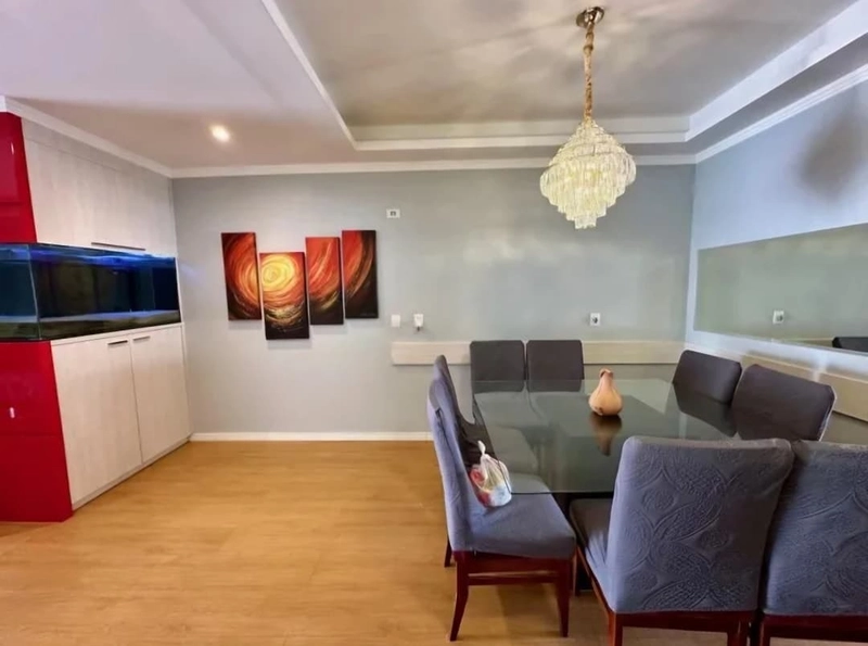 Sobrado Amplo e Elegante Próximo ao Centro de Camboriú: 7ª foto da galeria de imagens do imóvel