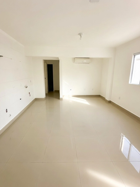 Apto no coração de Camboriú bem próximo ao Centro: 4ª foto da galeria de imagens do imóvel