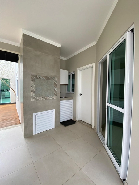 Linda Casa Mobiliada : 5ª foto da galeria de imagens do imóvel