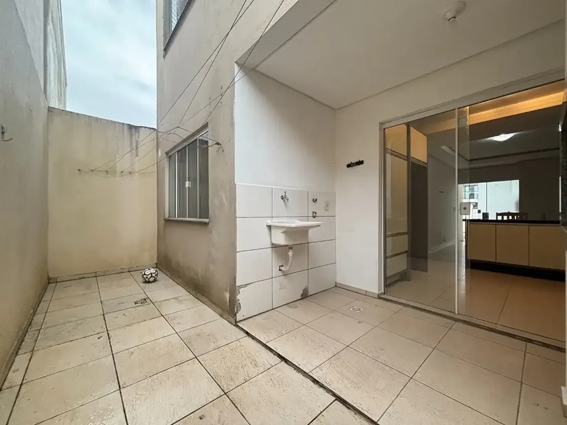 Apartamento Térreo com Área Privativa nos Fundos em Camboriú: 12ª foto da galeria de imagens do imóvel