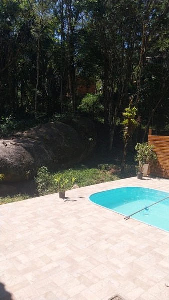 Chácara á 12km do centro de Camboriú: 3ª foto da galeria de imagens do imóvel