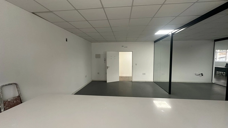 SALAS COMERCIAIS TOTALMENTE EQUIPADAS PARA LOCAÇÃO : 9ª foto da galeria de imagens do imóvel