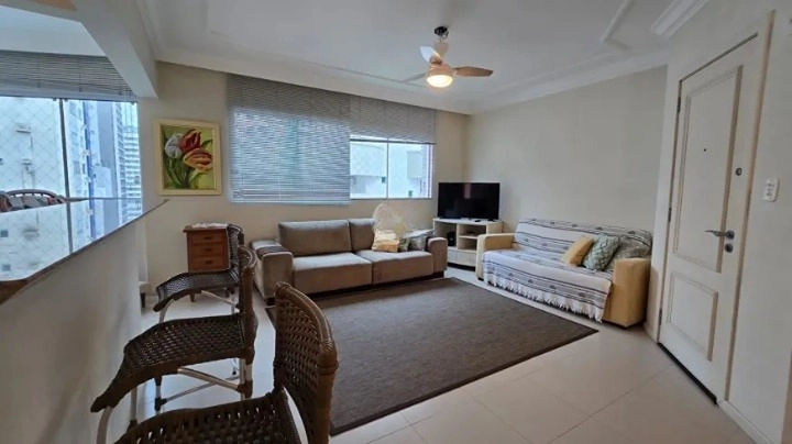 Apartamento 2 dormitórios e 2 vagas de garagem na barra Norte em BC: 1ª foto da galeria de imagens do imóvel