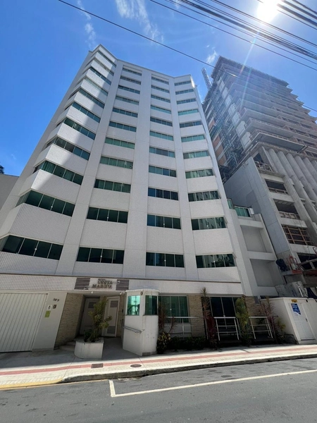 Apartamento 2 dormitórios e 2 vagas de garagem na barra Norte em BC: 2ª foto da galeria de imagens do imóvel