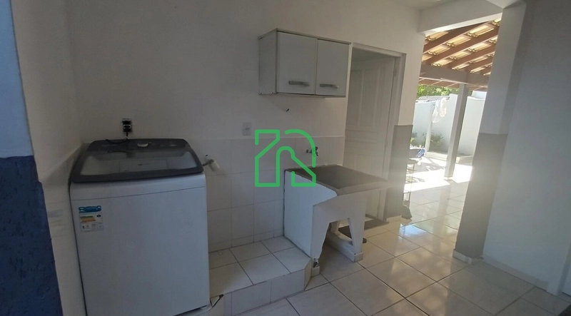 Sobrado com 2 suítes no bairro São Francisco de Assis em Camboriú: 13ª foto da galeria de imagens do imóvel