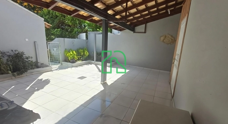 Sobrado com 2 suítes no bairro São Francisco de Assis em Camboriú: 8ª foto da galeria de imagens do imóvel