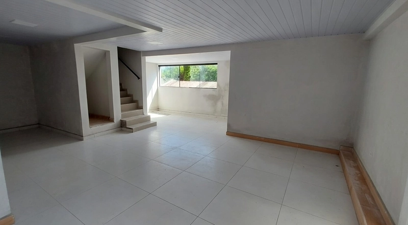 Excelente oportunidade de triplex para quem busca conforto, funcionalidade e um ótimo padrão de acabamento!: 3ª foto da galeria de imagens do imóvel