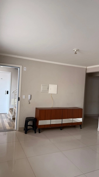Apartamento semi mobiliado para locação anual no bairro Santa Regina: 2ª foto da galeria de imagens do imóvel
