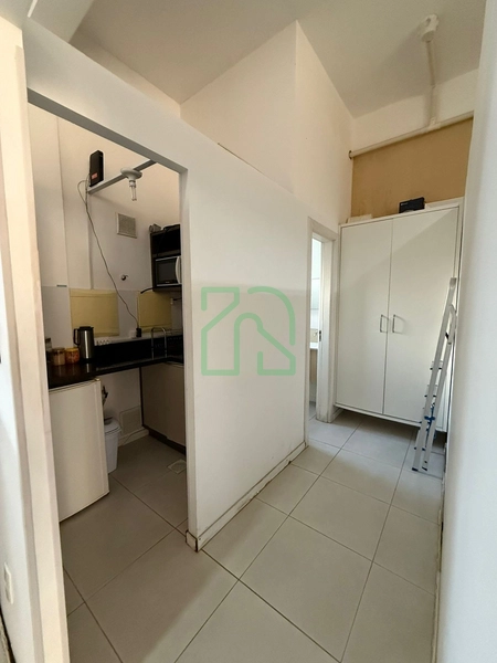 SALA COMERCIAL MOBILIÁDA PARA LOCAÇÃO ANUAL EM CAMBORIÚ - TABULEIRO: 10ª foto da galeria de imagens do imóvel