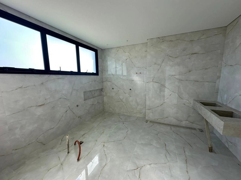 CASA COM 5 SUÍTES NO CONDOMINIO CALEDONIA : 30ª foto da galeria de imagens do imóvel