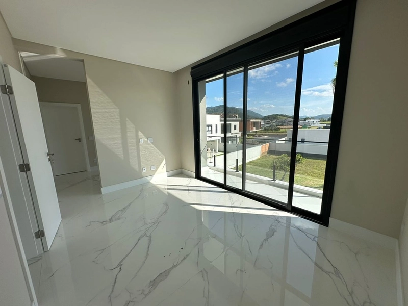 CASA COM 5 SUÍTES NO CONDOMINIO CALEDONIA : 25ª foto da galeria de imagens do imóvel