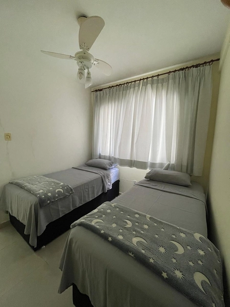 Apartamento mobiliado no centro de balneário Camboriú: 2ª foto da galeria de imagens do imóvel