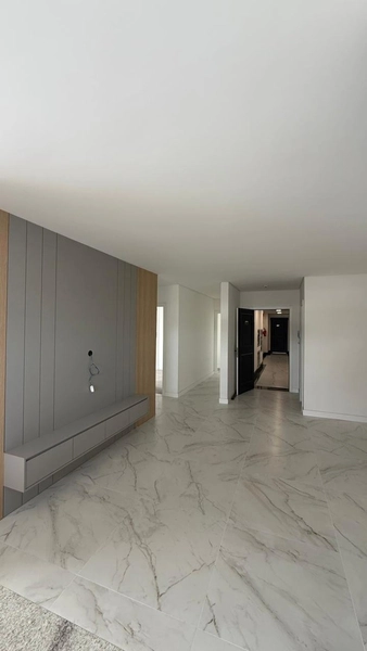 APARTAMENTO ABAIXO DO PREÇO COM PARCELAMENTO EM ATÉ 60X – CENTRO DE TIJUCAS: 3ª foto da galeria de imagens do imóvel