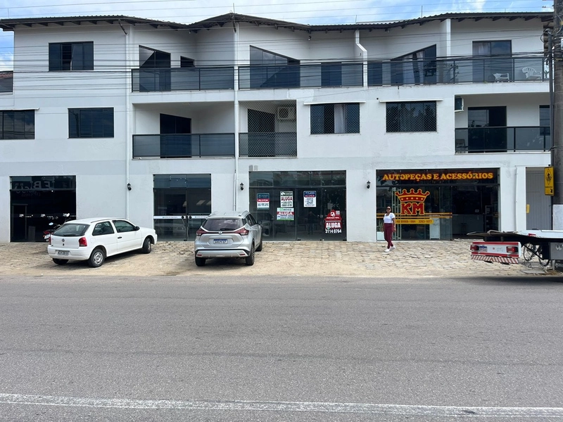 sala comercial de locação de tijucas: 1ª foto da galeria de imagens do imóvel