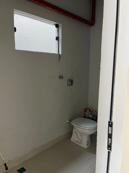 sala comercial de locação de tijucas: 3ª foto da galeria de imagens do imóvel