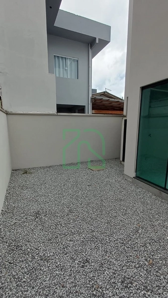 Sobrado com 3 suítes a venda no bairro Rio Pequeno em Camboriú: 16ª foto da galeria de imagens do imóvel