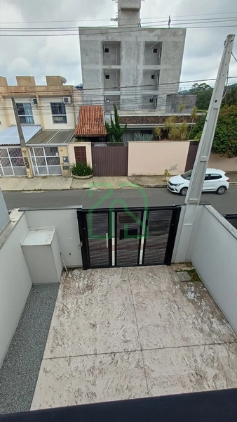 Sobrado com 3 suítes a venda no bairro Rio Pequeno em Camboriú: 2ª foto da galeria de imagens do imóvel