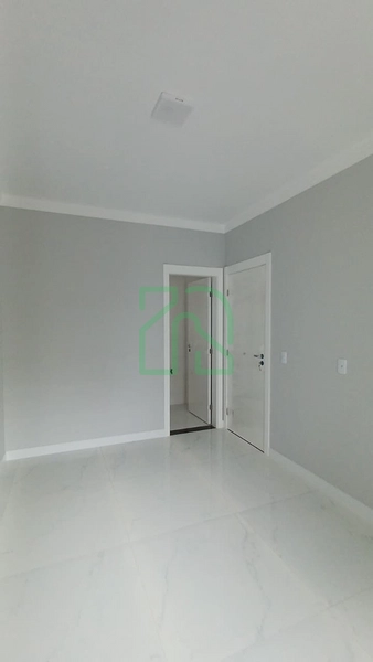 Sobrado com 3 suítes a venda no bairro Rio Pequeno em Camboriú: 13ª foto da galeria de imagens do imóvel