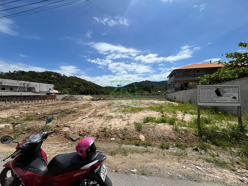 TERRENO COMERCIAL PARA LOCAÇÃO ANUAL – RIO DO MEIO: 1ª foto da galeria de imagens do imóvel