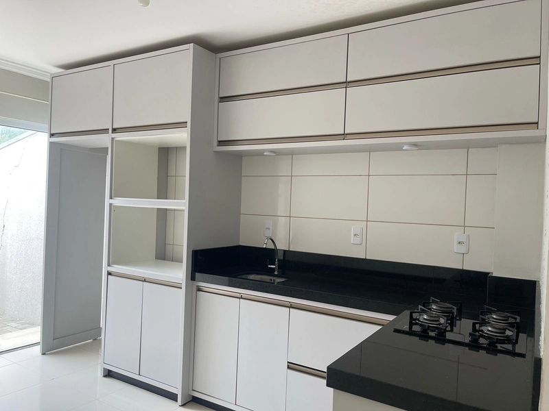 Sobrada para locação anual no bairro rio pequeno em Camboriú: 1ª foto da galeria de imagens do imóvel